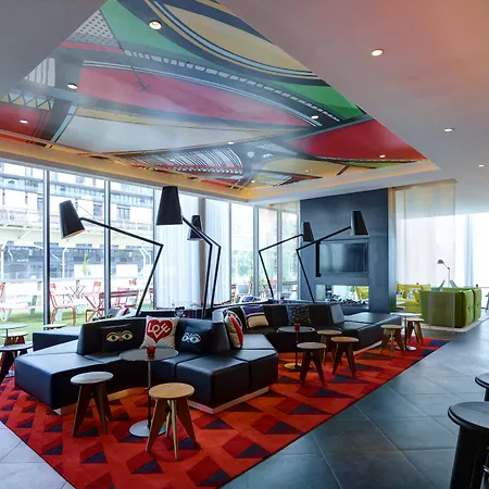 فندق سيتيزنم باريس لا ديفونس نانتير