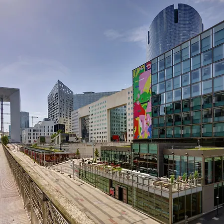 Citizenm Paris La Défense Hotel
