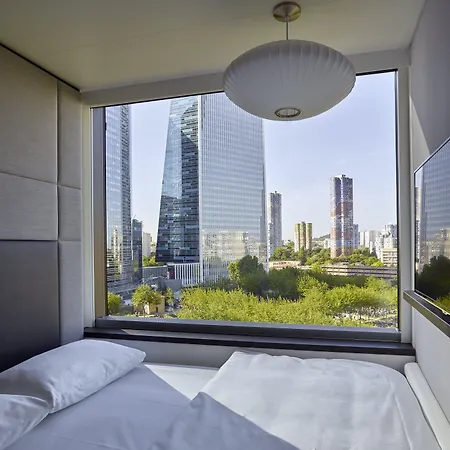 Otel Citizenm Paris La Defense