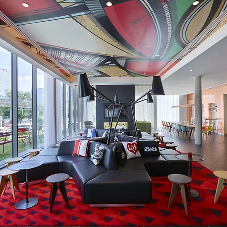 سيتيزنم باريس لا ديفونس نانتير