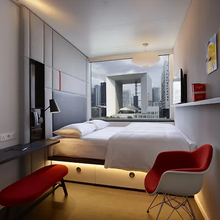 سيتيزنم باريس لا ديفونس فندق 4*