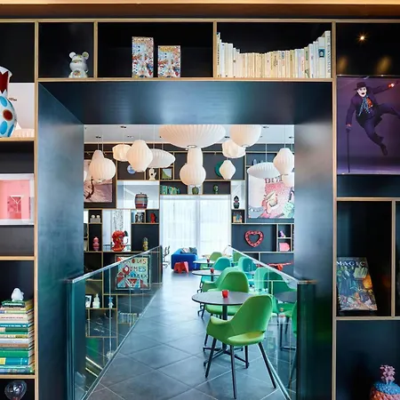 Citizenm Paris La Defense Otel Nanterre