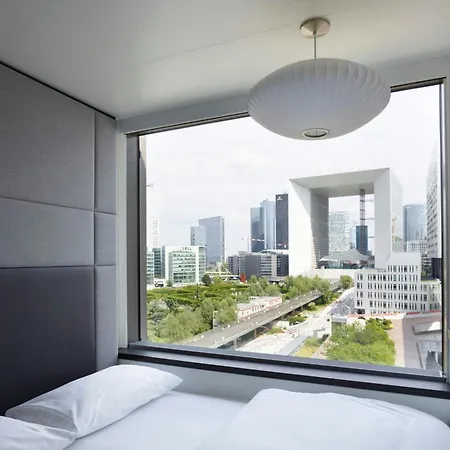 سيتيزنم باريس لا ديفونس فندق