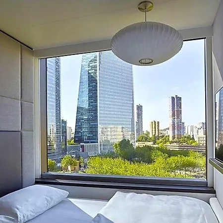 Hotel Citizenm Paris La Défense Nanterre
