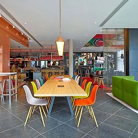 Citizenm Paris La Defense