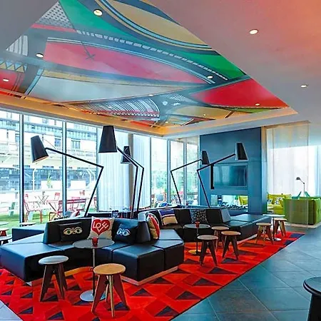 Citizenm Paris La Defense