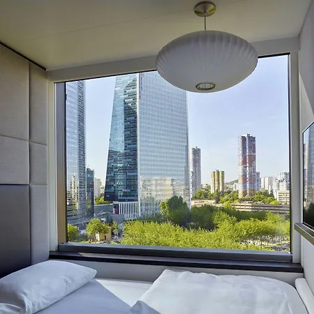 Citizenm Paris La Defense 4*