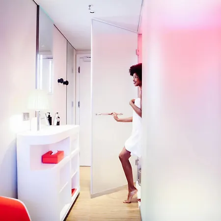 Citizenm Paris La Defense Otel