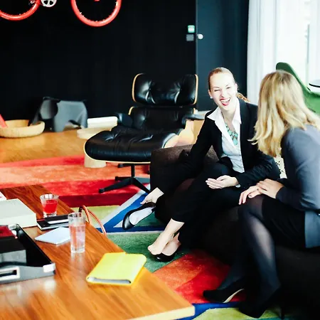 فندق سيتيزنم باريس لا ديفونس نانتير