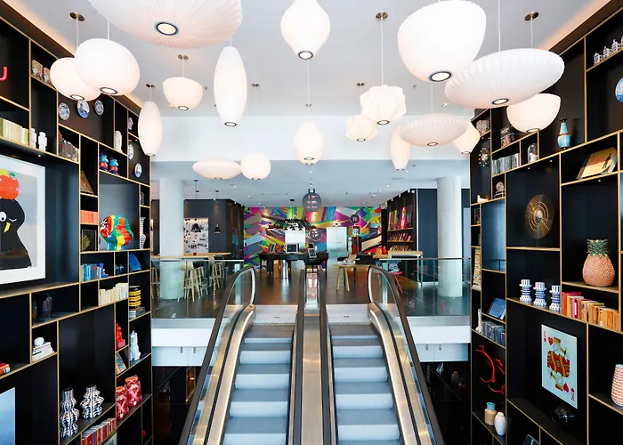 Citizenm Paris La Défense Hotel Nanterre