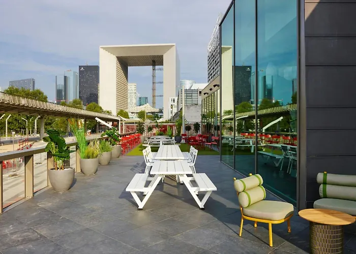 Hotel Citizenm Paris La Défense Nanterre