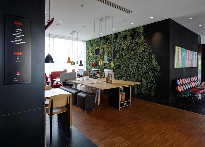 Citizenm Paris La Défense 4*